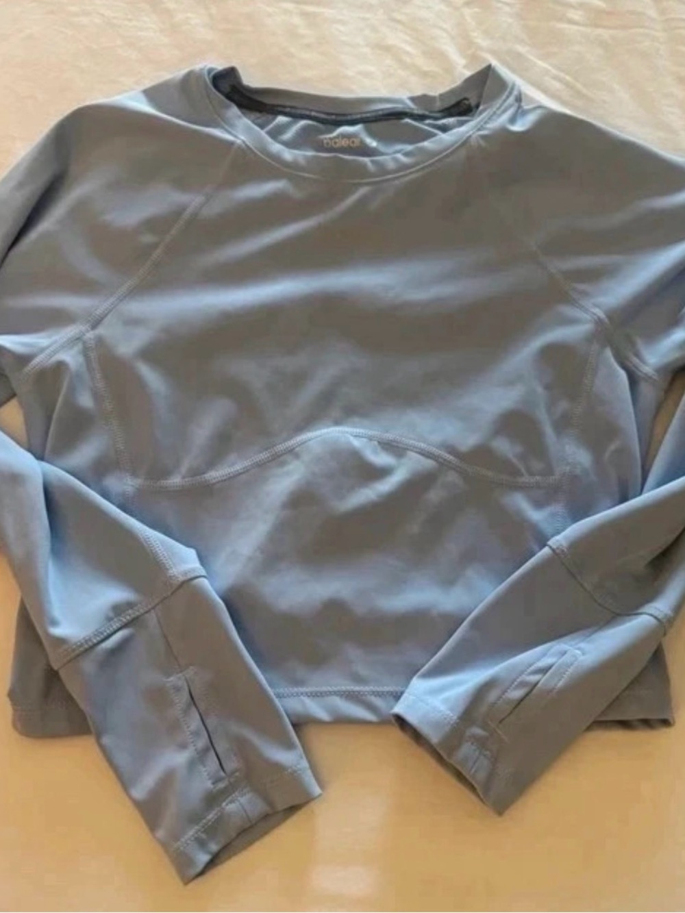Baleaf Light Blue Long-Sleeve Crewneck workout shirt, cropped